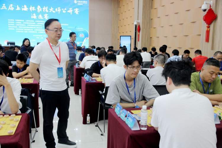阳琦琳致欢, 导嘉宾出席